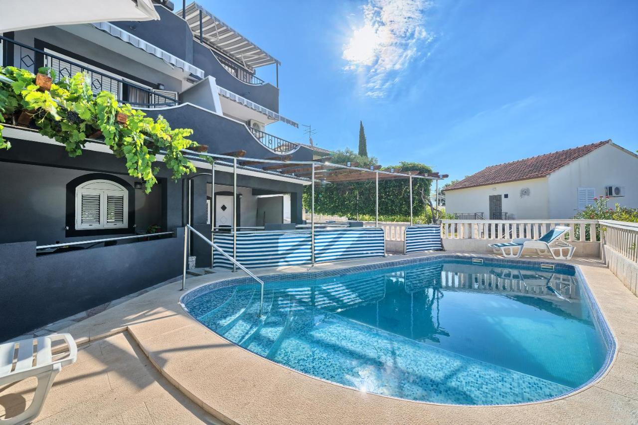 Apartmani Ticic Trogir Buitenkant foto